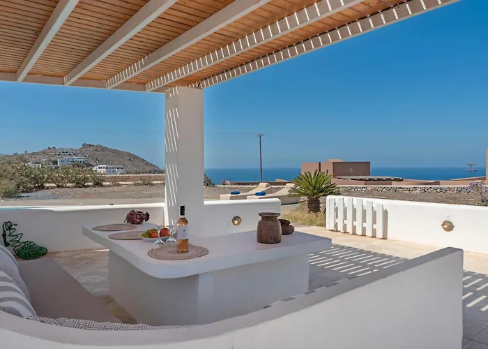 Golden Horizon Santorini