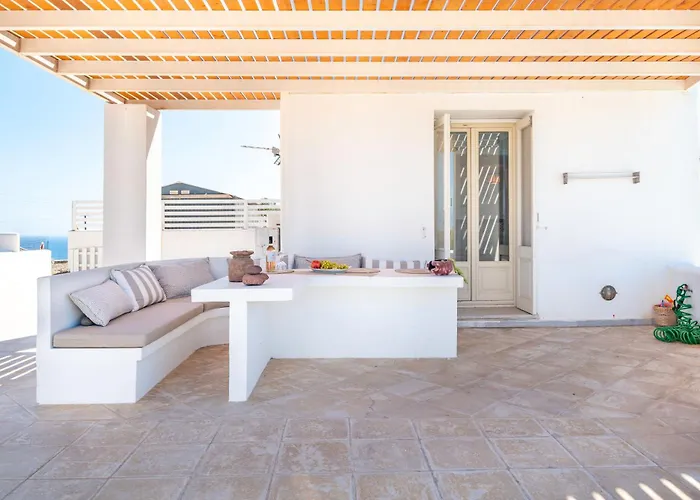 Golden Horizon Santorini Villa